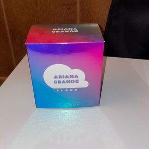 Ariana grande Cloud